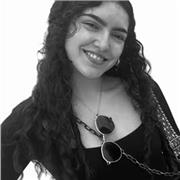 Estudiante con ganas de enseñar, apta para todos los niveles